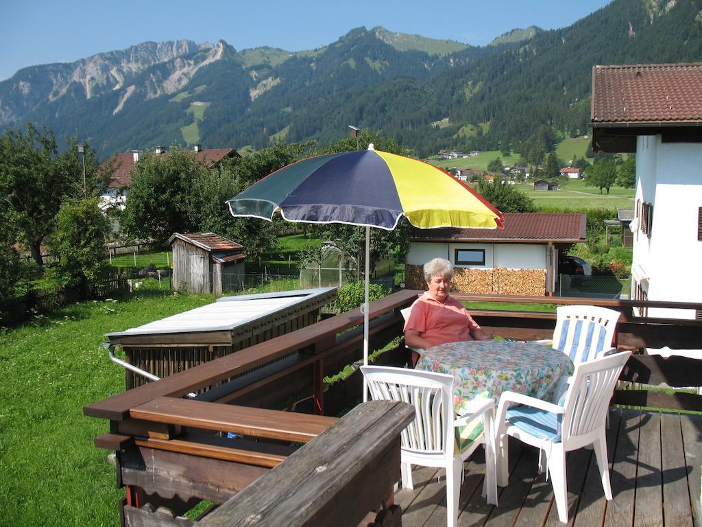 Haus Antlinger Apartman Reutte Szoba fotó